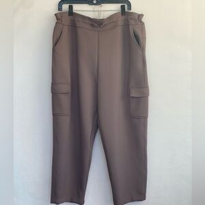 32. Heat extra extra large Capri sweat pants